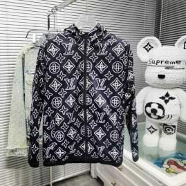 Picture of Louis Vuitton Jackets _SKULVM-3XL12yn16932555